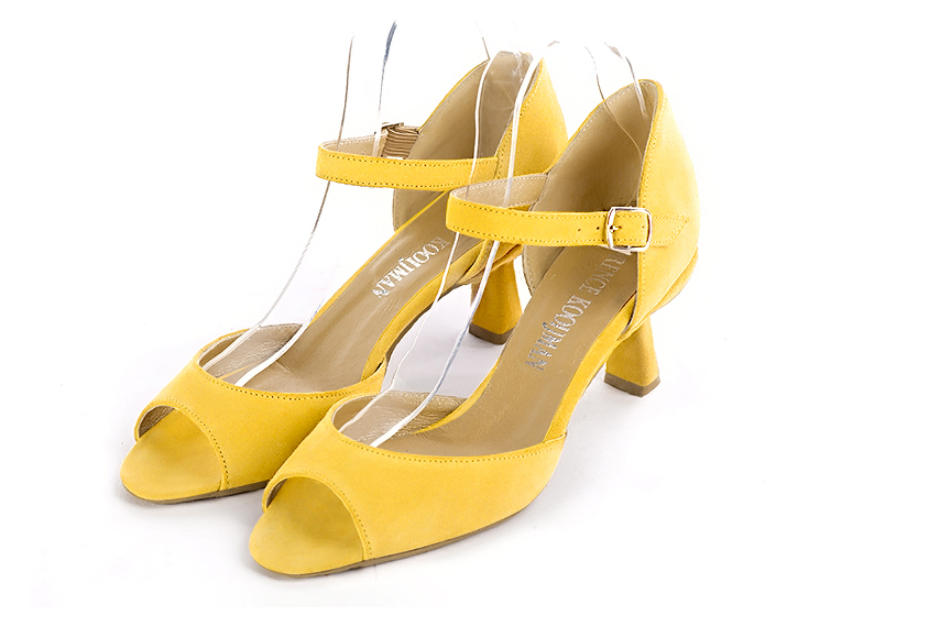 French elegance and refinement for these yellow closed back dress sandals, with an instep strap, 
                available in many subtle leather and colour combinations. Practical and elegant, this pretty sandal will be perfect for any occasion.
To be adapted to your needs and desires.  
                Matching clutches for parties, ceremonies and weddings.   
                You can customize these sandals to perfectly match your tastes or needs, and have a unique model.  
                Choice of leathers, colours, knots and heels. 
                Wide range of materials and shades carefully chosen.  
                Rich collection of flat, low, mid and high heels.  
                Small and large shoe sizes - Florence KOOIJMAN